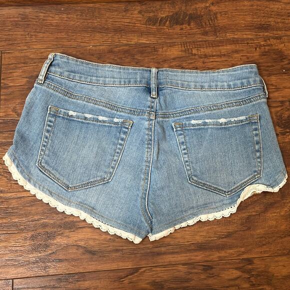 Roxy Lace Trim Short Size 7 - Picture 3 of 3
